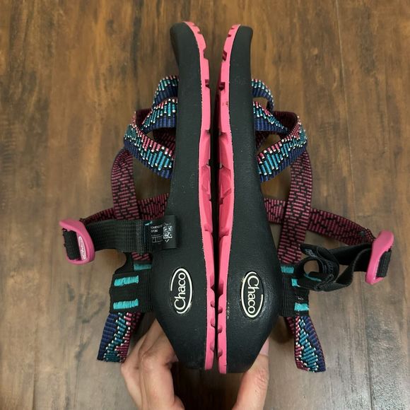 CHACO Z/2 Classic Outdoor Water Sandals in Amp Magenta - Picture 4 of 8